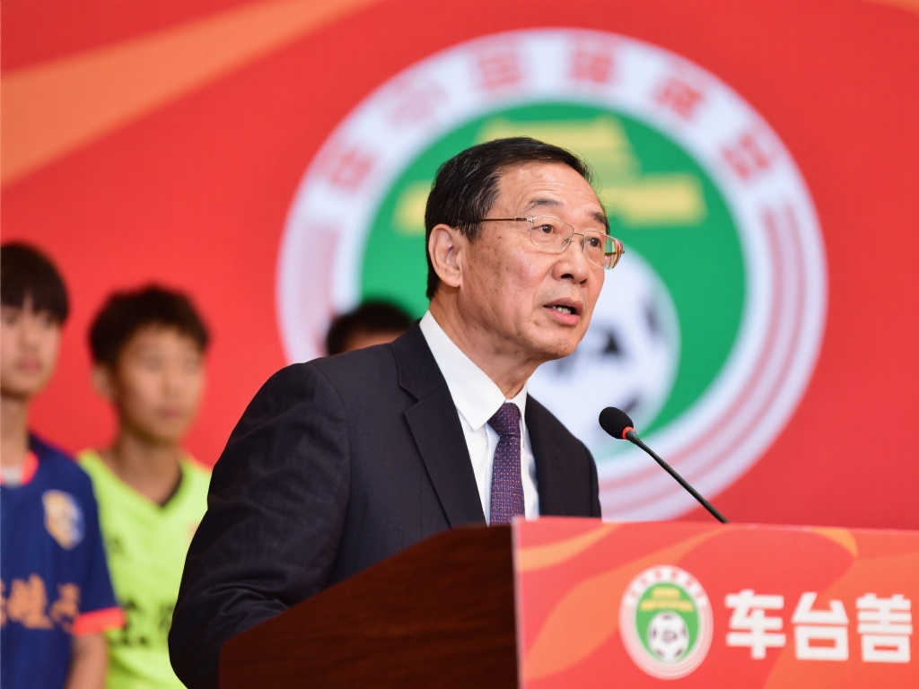 响以及他的